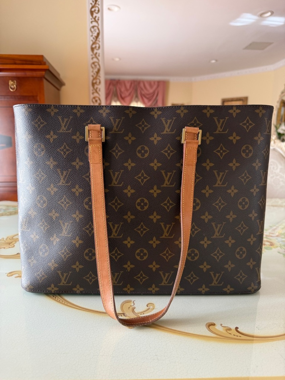 LOUIS VUITTON MONOGRAM TOTE
